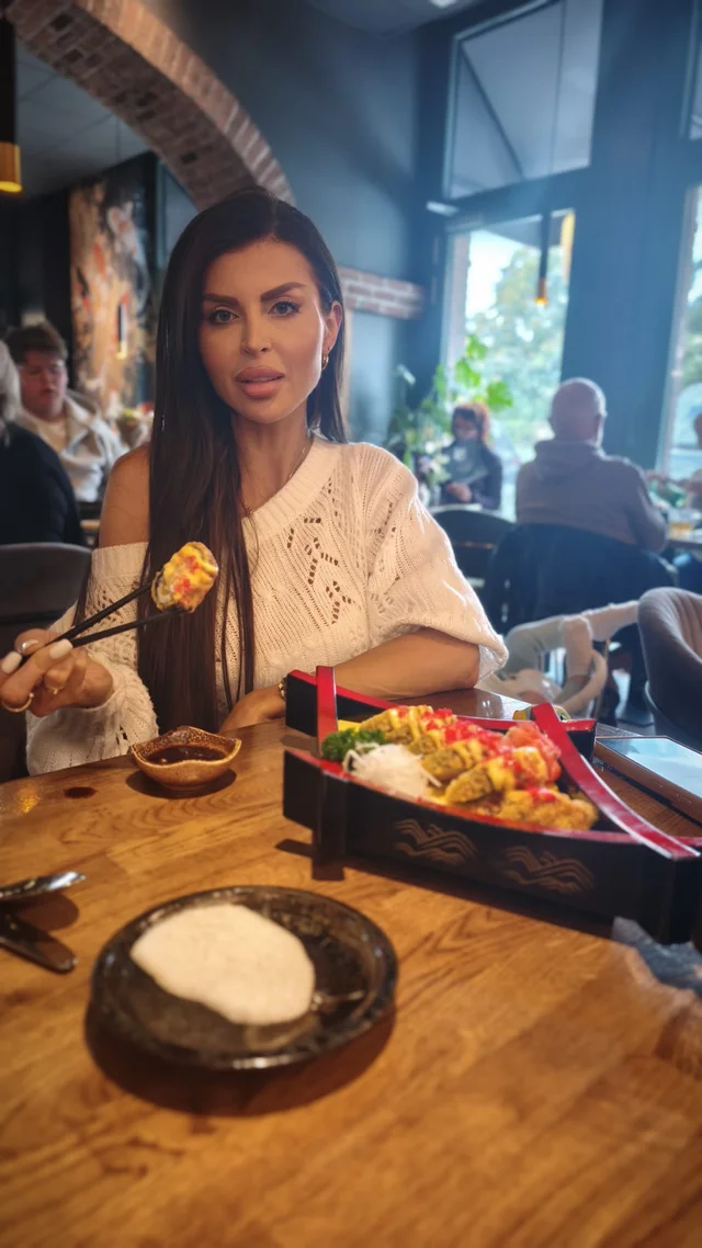 Ambasadorka YUZU při návštěvě restaurace